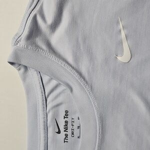 Nike Dri-FIT Legend Men's Fitness T-Shirt